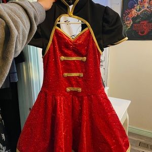 Bell hop costume (dance)